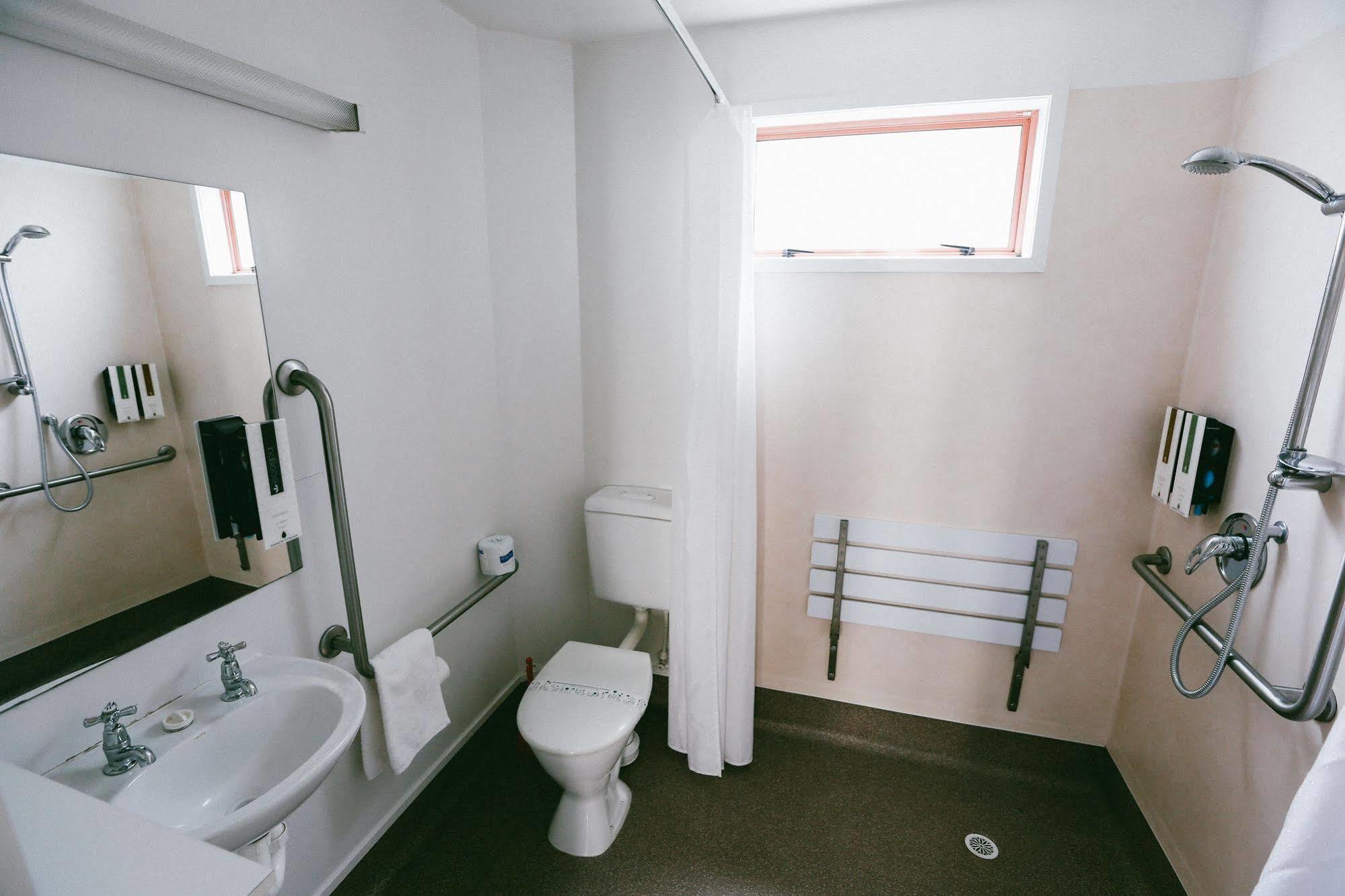 Addington Stadium Motel Christchurch Bagian luar foto